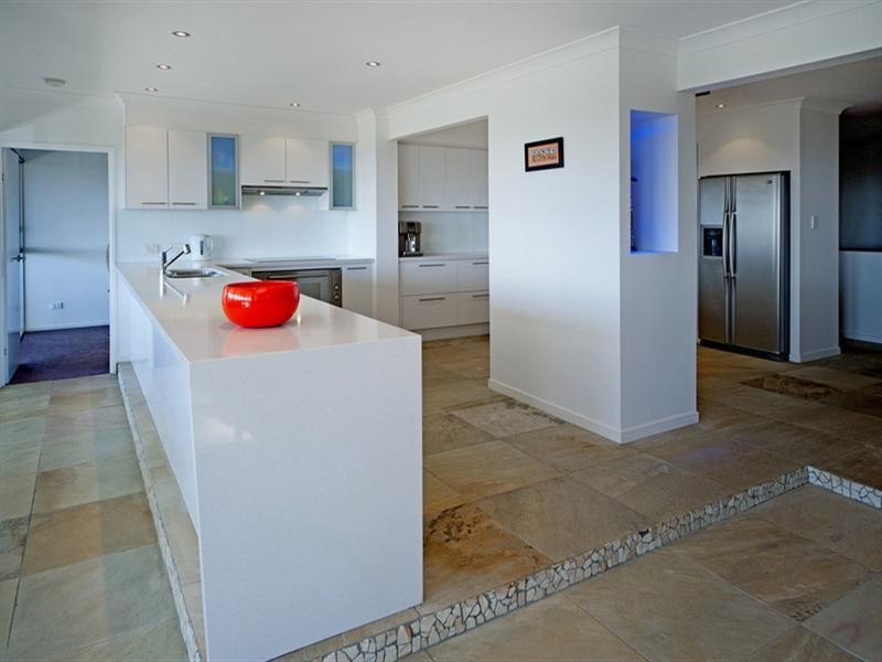 64 Castle Hill Drive South, Gaven QLD 4211