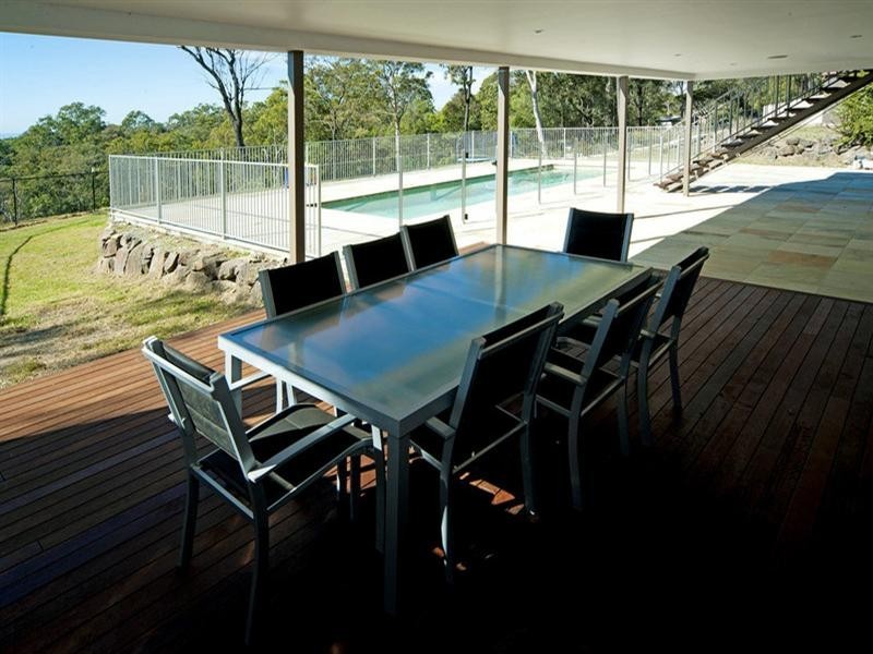 64 Castle Hill Drive South, Gaven QLD 4211