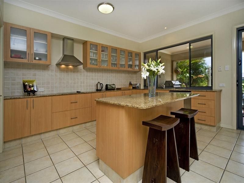 39 Lee-Anne Crescent, Helensvale QLD 4212