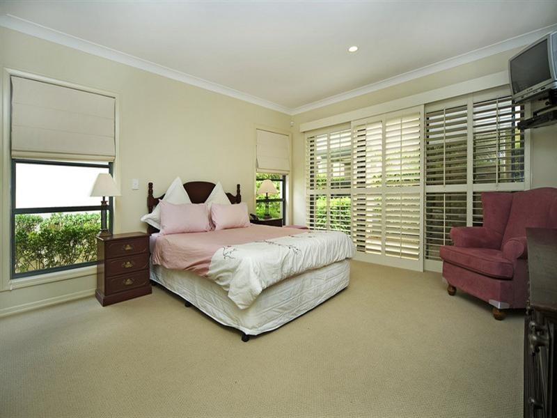 39 Lee-Anne Crescent, Helensvale QLD 4212