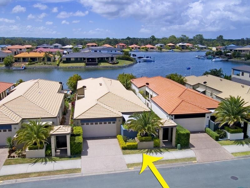 39 Lee-Anne Crescent, Helensvale QLD 4212