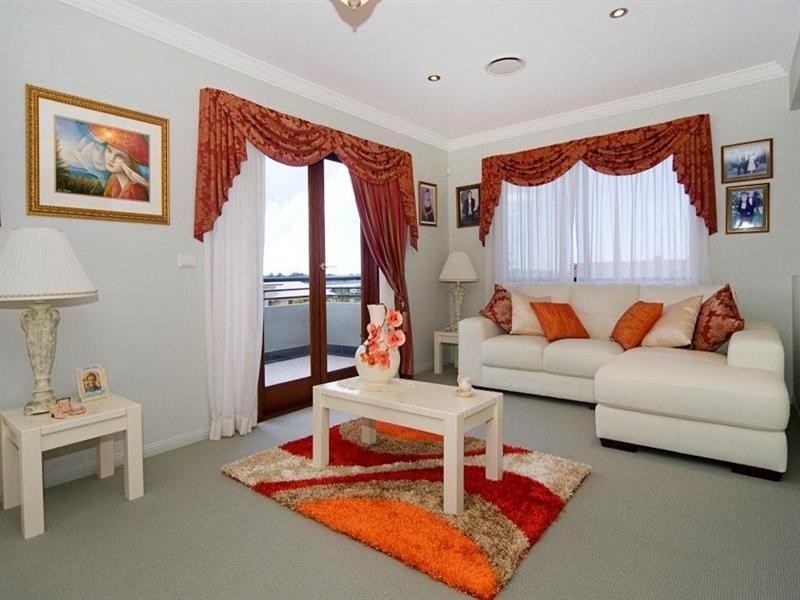 6 Princeton Street, Oxenford QLD 4210