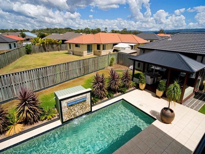 6 Princeton Street, Oxenford QLD 4210