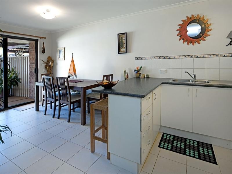 2/3 Echidna Court, Coombabah QLD 4216