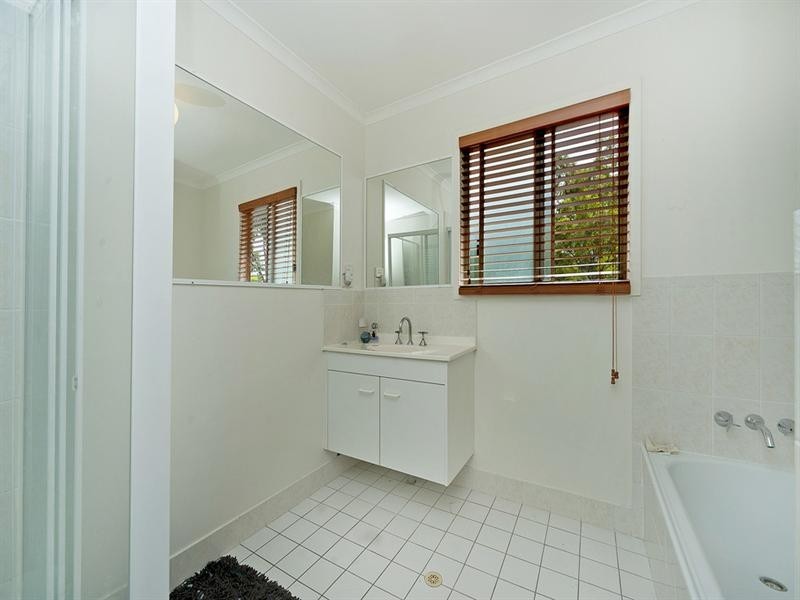 22 Catani Place, Helensvale QLD 4212