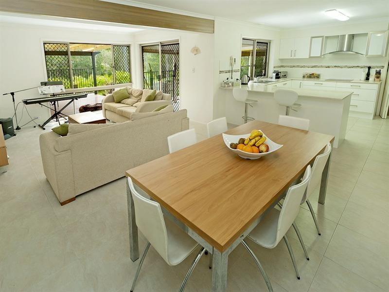 22 Catani Place, Helensvale QLD 4212