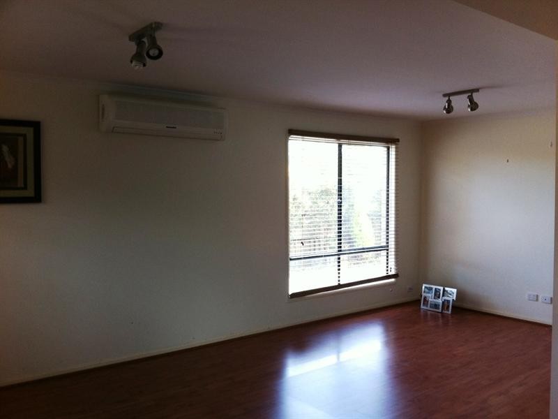 2 Cobbler Court, Pacific Pines QLD 4211