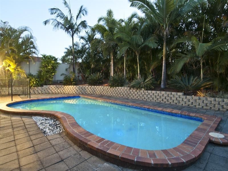 216 Discovery Drive, Helensvale QLD 4212