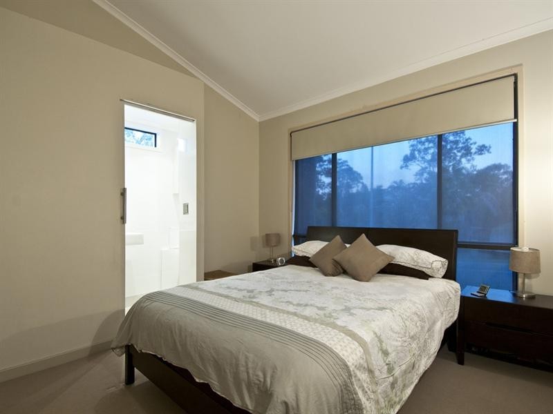 216 Discovery Drive, Helensvale QLD 4212