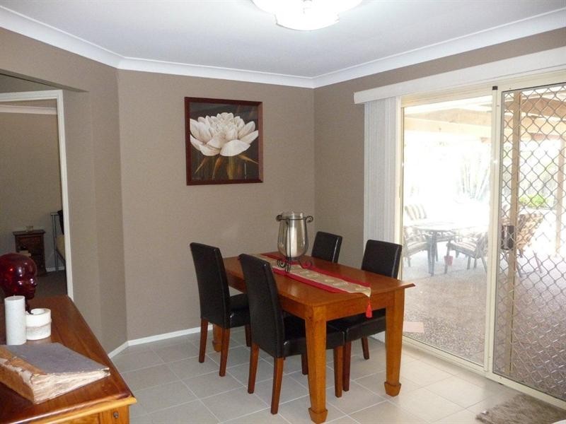 4 Arlene Park Terrace, Helensvale QLD 4212