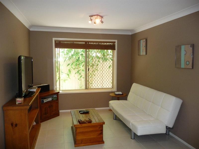 4 Arlene Park Terrace, Helensvale QLD 4212