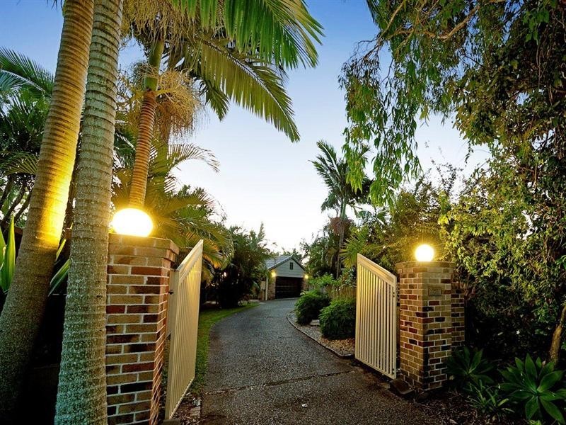 4 Arlene Park Terrace, Helensvale QLD 4212