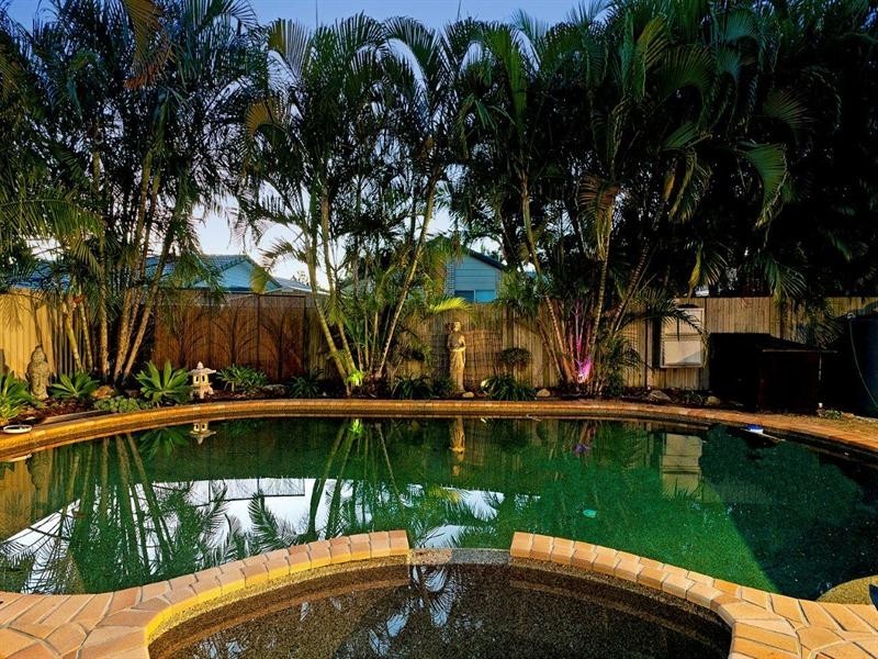 4 Arlene Park Terrace, Helensvale QLD 4212