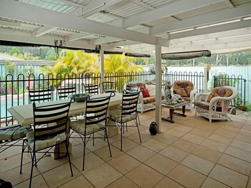10 Navua Court, Pacific Pines QLD 4211