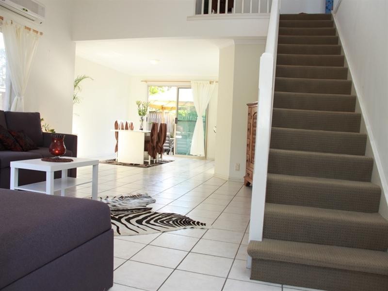 17/264 Oxley Drive, Coombabah QLD 4216