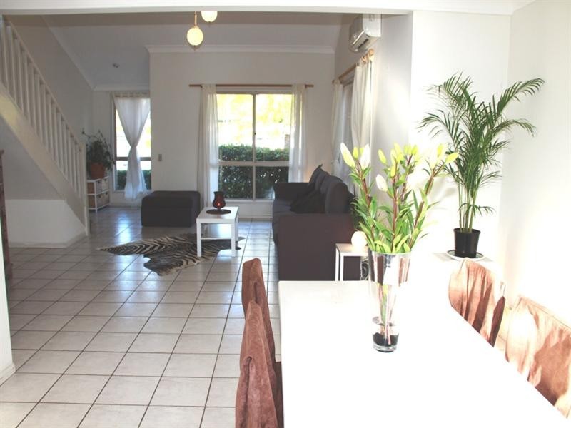 17/264 Oxley Drive, Coombabah QLD 4216