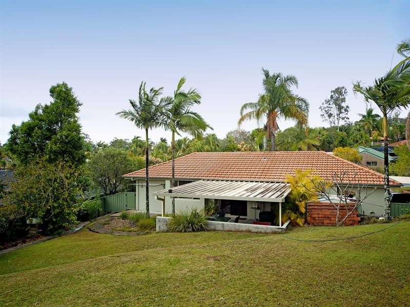 9 Tanunda Drive, Helensvale QLD 4212