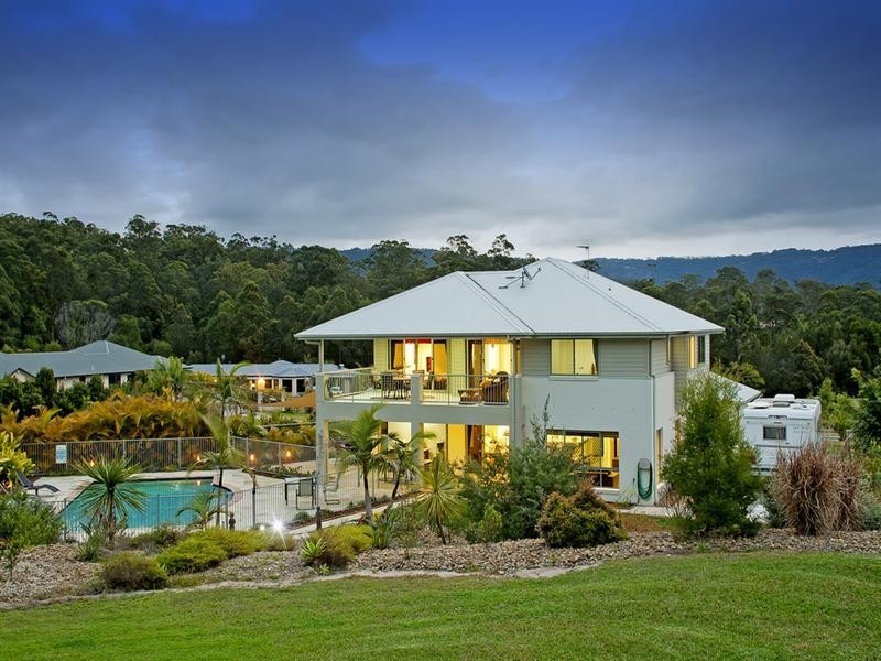 5 Waldorf Place, Maudsland QLD 4210