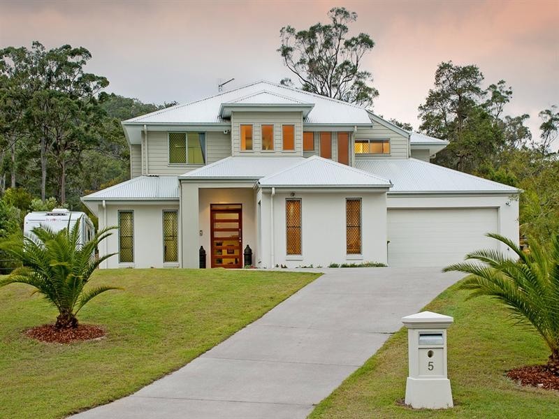 5 Waldorf Place, Maudsland QLD 4210