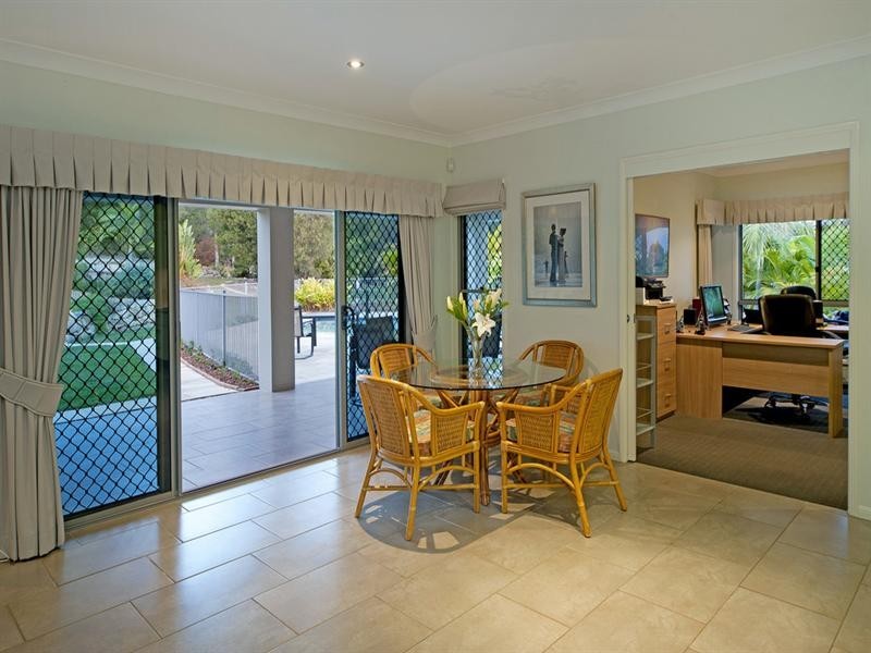 5 Waldorf Place, Maudsland QLD 4210