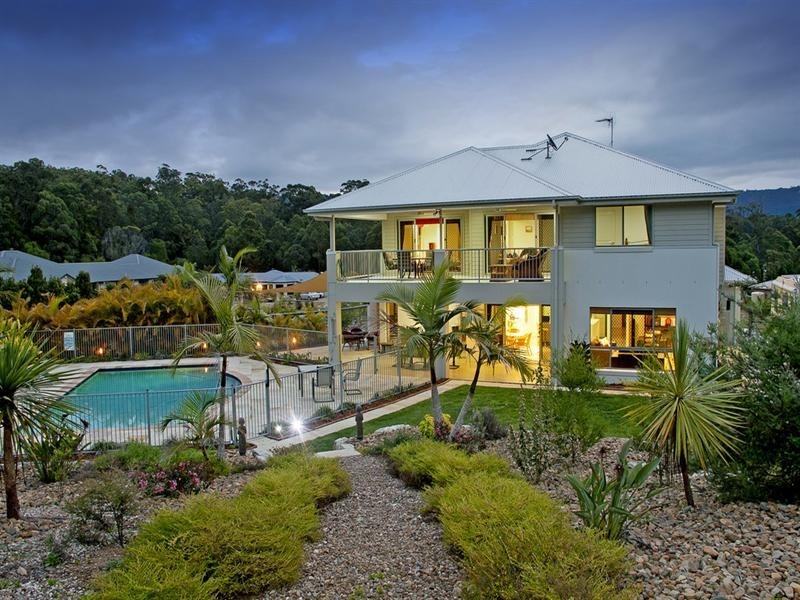 5 Waldorf Place, Maudsland QLD 4210