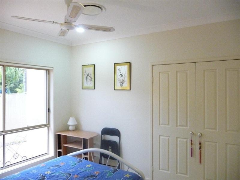 7 Shoreham Chase, Arundel QLD 4214