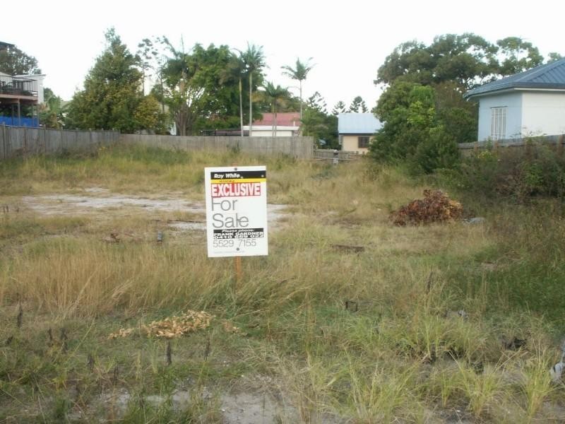 9 Sydney Street, Labrador QLD 4215