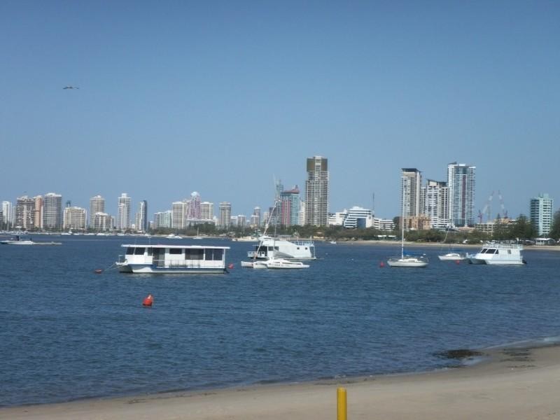 9 Sydney Street, Labrador QLD 4215