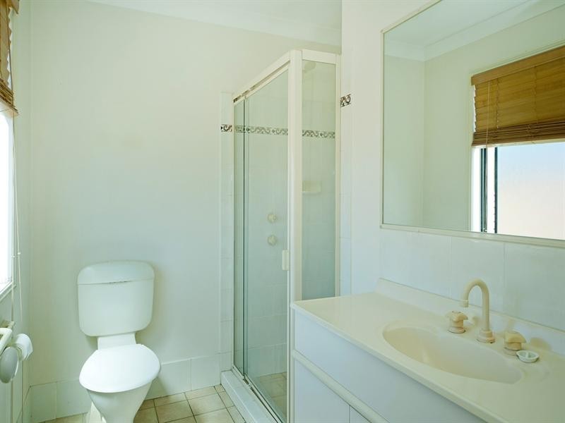 4 Parkwater Terrace, Helensvale QLD 4212