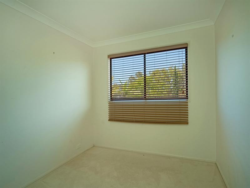 4 Parkwater Terrace, Helensvale QLD 4212