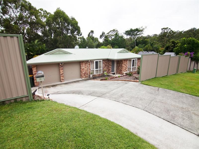 11 Pinedale Street, Oxenford QLD 4210