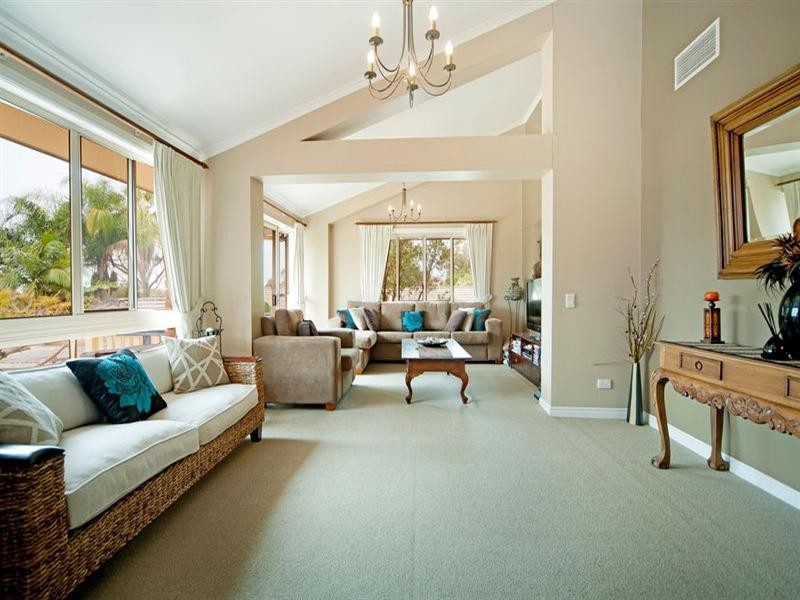 17 Penrith, Helensvale QLD 4212