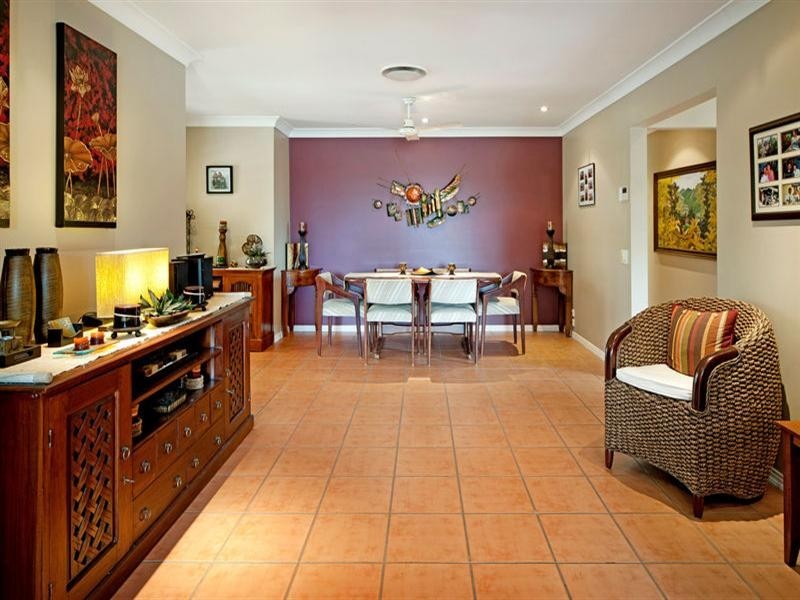 17 Penrith, Helensvale QLD 4212