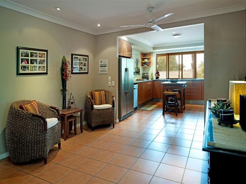 17 Penrith, Helensvale QLD 4212