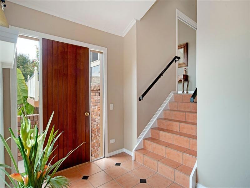 17 Penrith, Helensvale QLD 4212