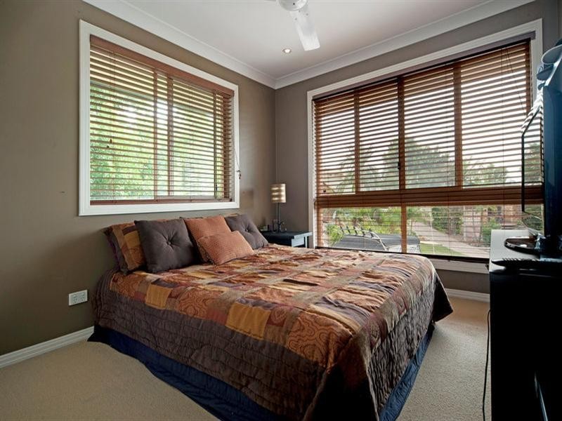 17 Penrith, Helensvale QLD 4212