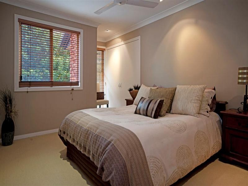 17 Penrith, Helensvale QLD 4212