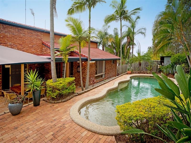 17 Penrith, Helensvale QLD 4212