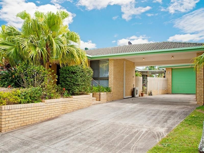 15 Latrobe Avenue, Helensvale QLD 4212