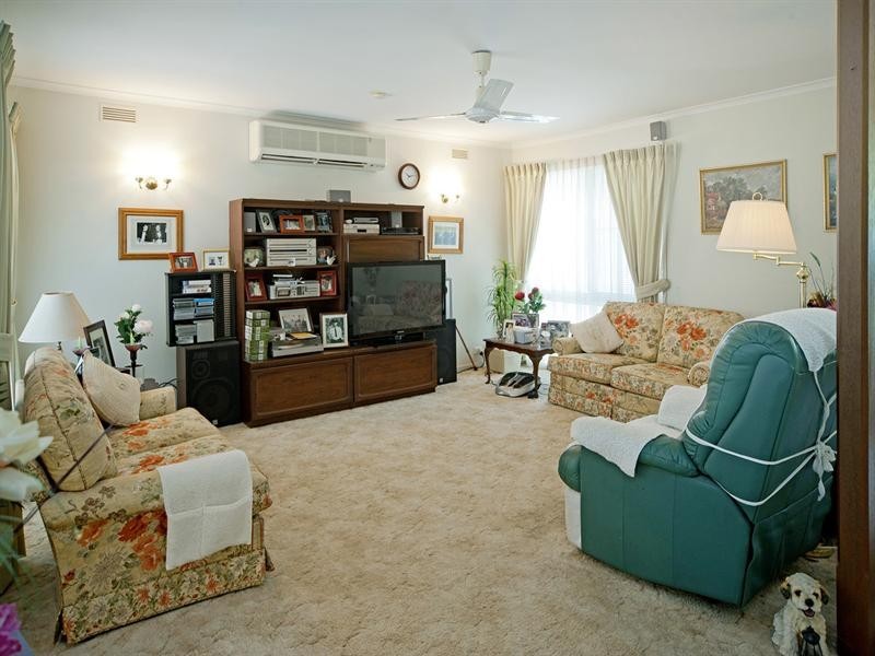 15 Latrobe Avenue, Helensvale QLD 4212