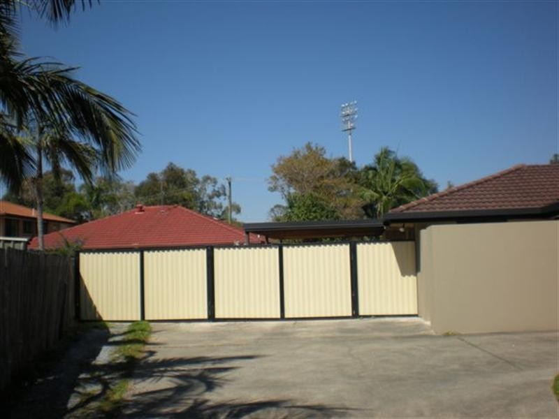 2/92 Botanical Drive, Labrador QLD 4215