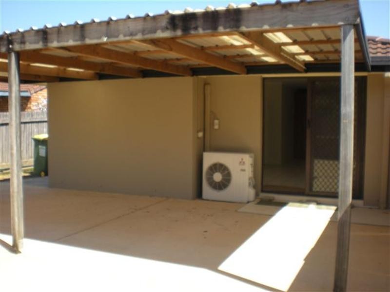 2/92 Botanical Drive, Labrador QLD 4215