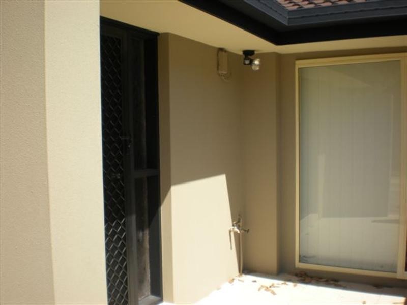 2/92 Botanical Drive, Labrador QLD 4215