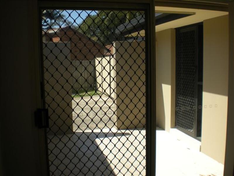 2/92 Botanical Drive, Labrador QLD 4215