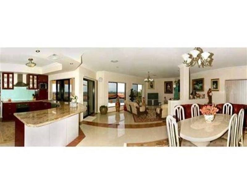 11 Mercure Place, Highland Park QLD 4211