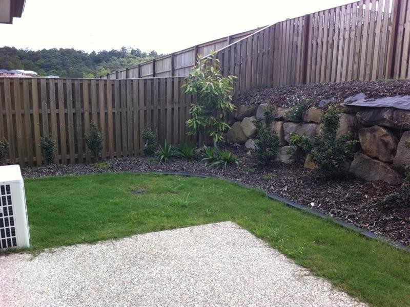 55B Wunburra Circuit, Pacific Pines QLD 4211