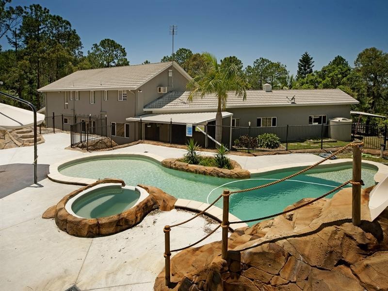 109 Glade Drive, Gaven QLD 4211