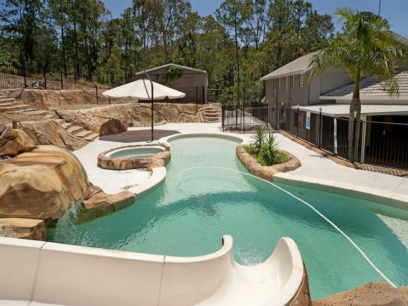 109 Glade Drive, Gaven QLD 4211