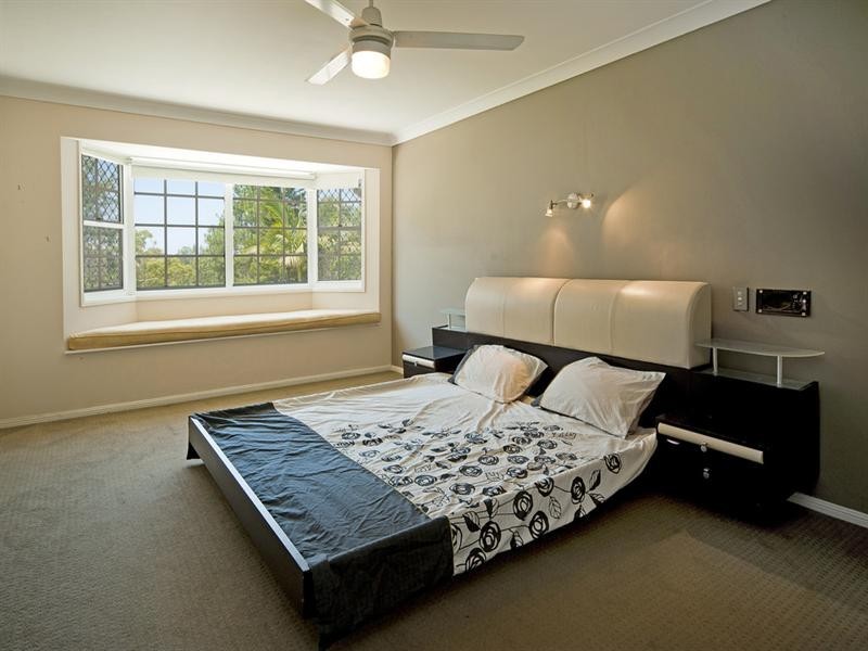 109 Glade Drive, Gaven QLD 4211