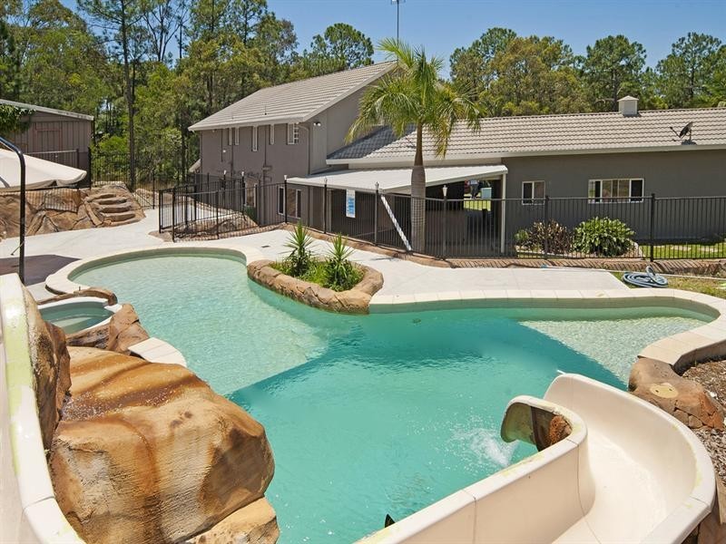 109 Glade Drive, Gaven QLD 4211